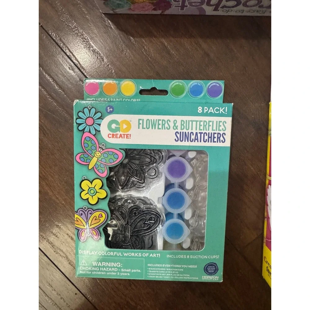 Kids/Teen Craft Set, Crochet,‎ Bracelet, Suncatchers, Embroidery & Scratch Art